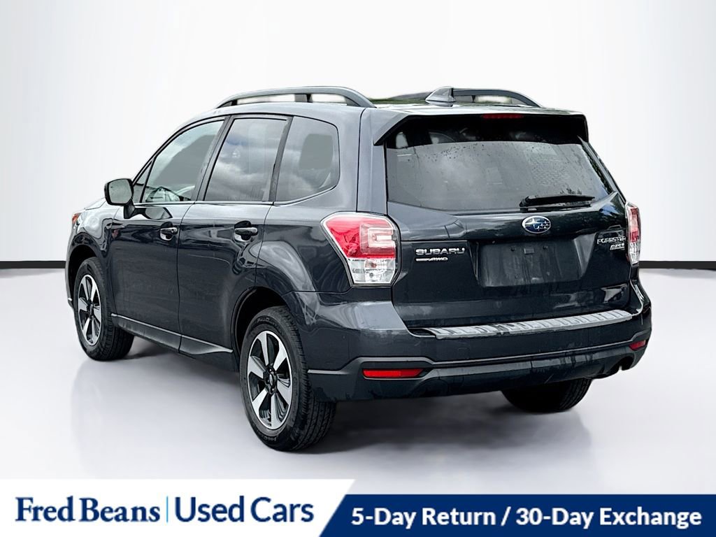 Used 2017 Subaru Forester 2.5i Premium image 5