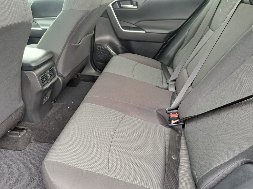 Used 2024 Toyota RAV4 XLE w/ Convenience Package FWD image 23