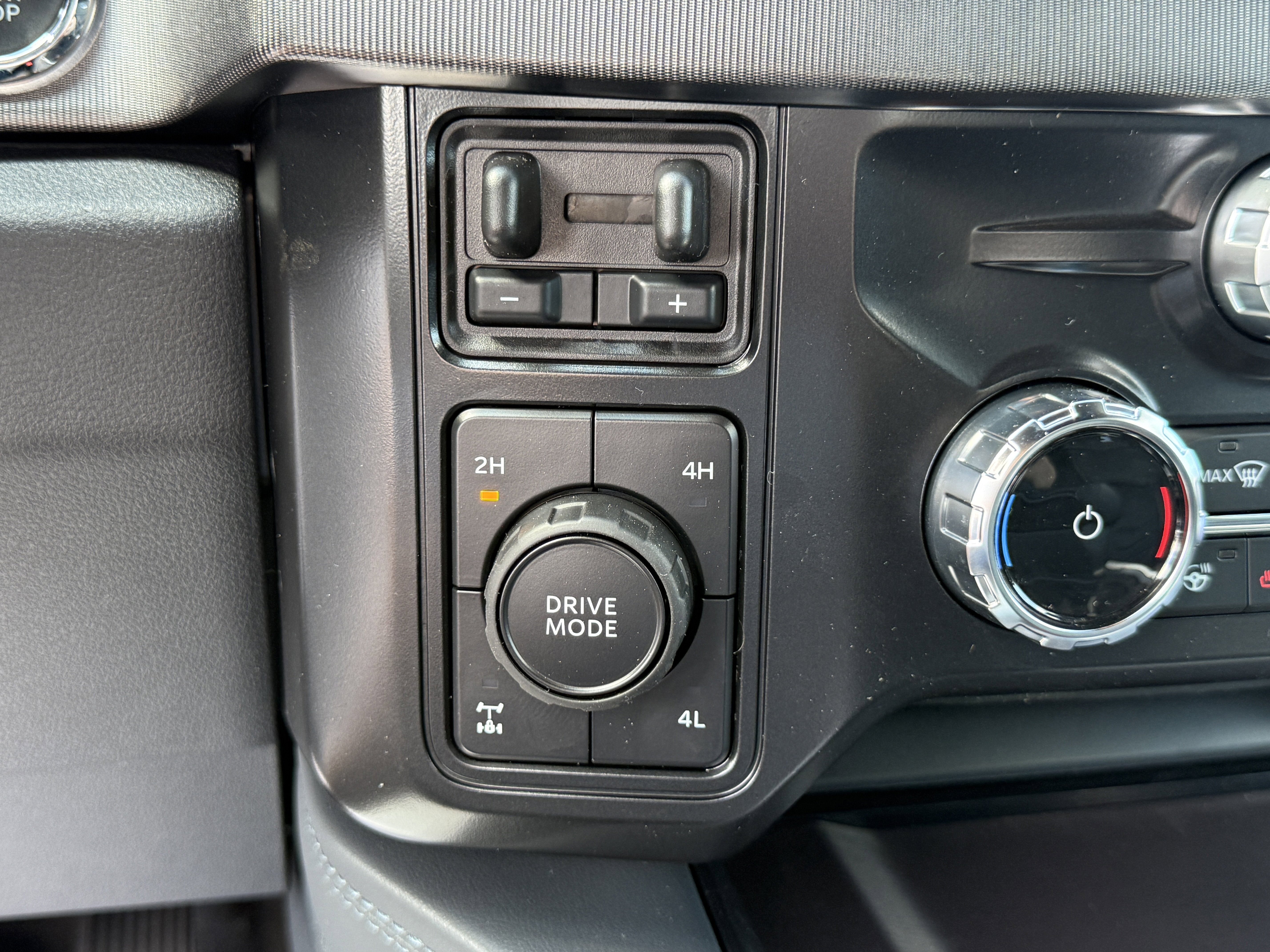 New 2026 Ford F350 Platinum image 25