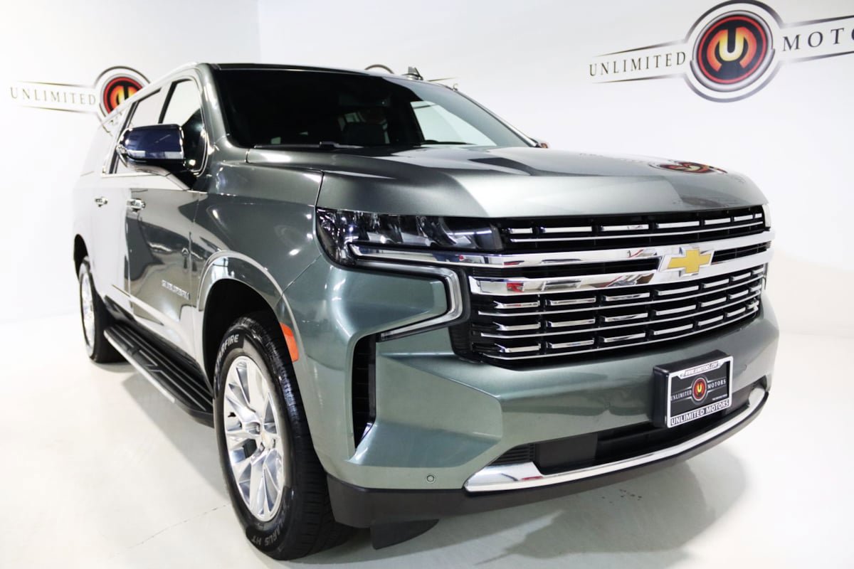 Used 2023 Chevrolet Suburban Premier AWD/4WD image 25