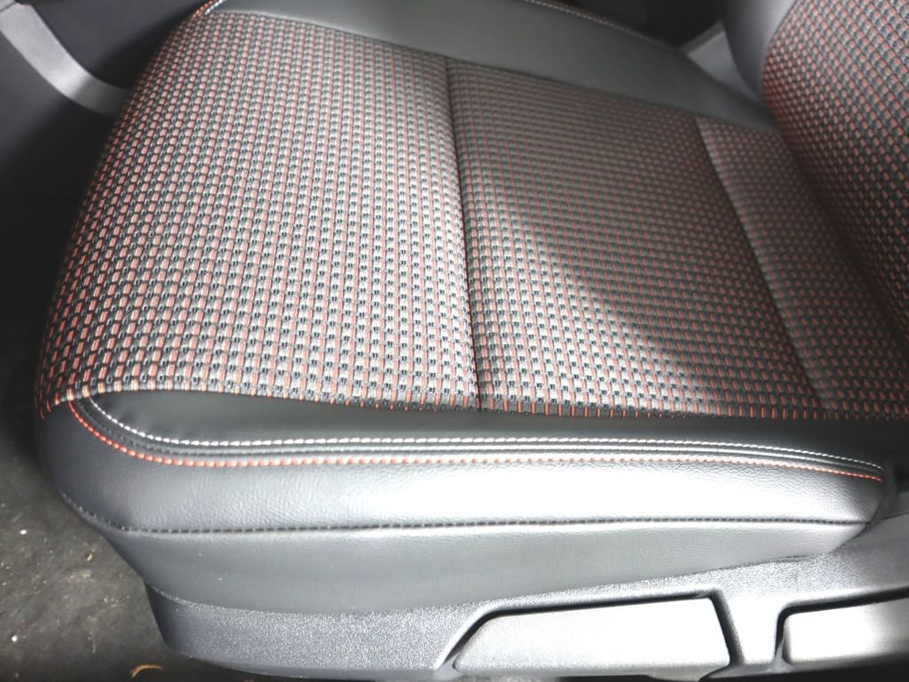 New 2026 Nissan Kicks SR w/ SR Premium Package image 20