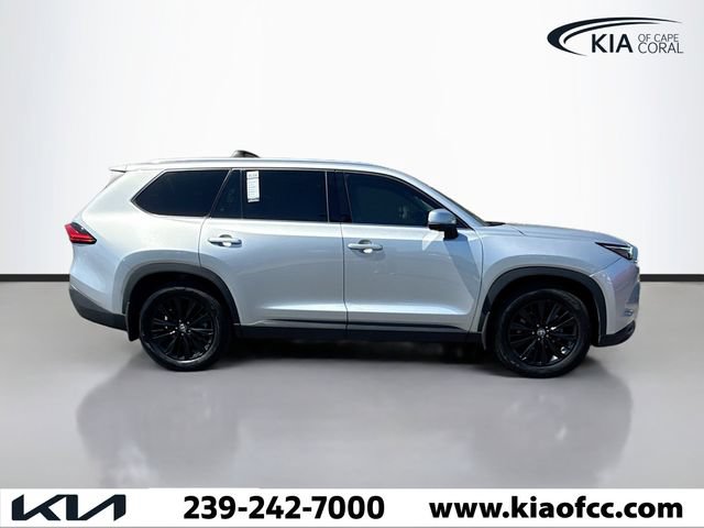 Used 2024 Toyota Grand Highlander AWD image 8