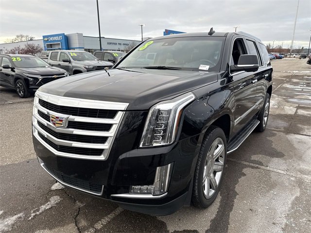 Used 2018 Cadillac Escalade Luxury image 5