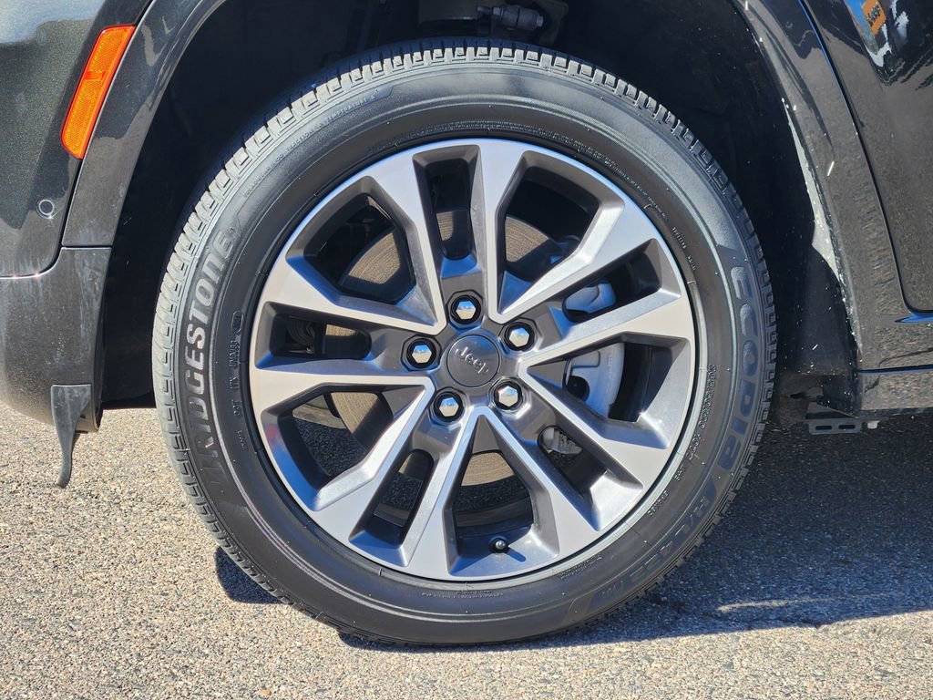 Used 2024 Jeep Grand Cherokee Overland image 12