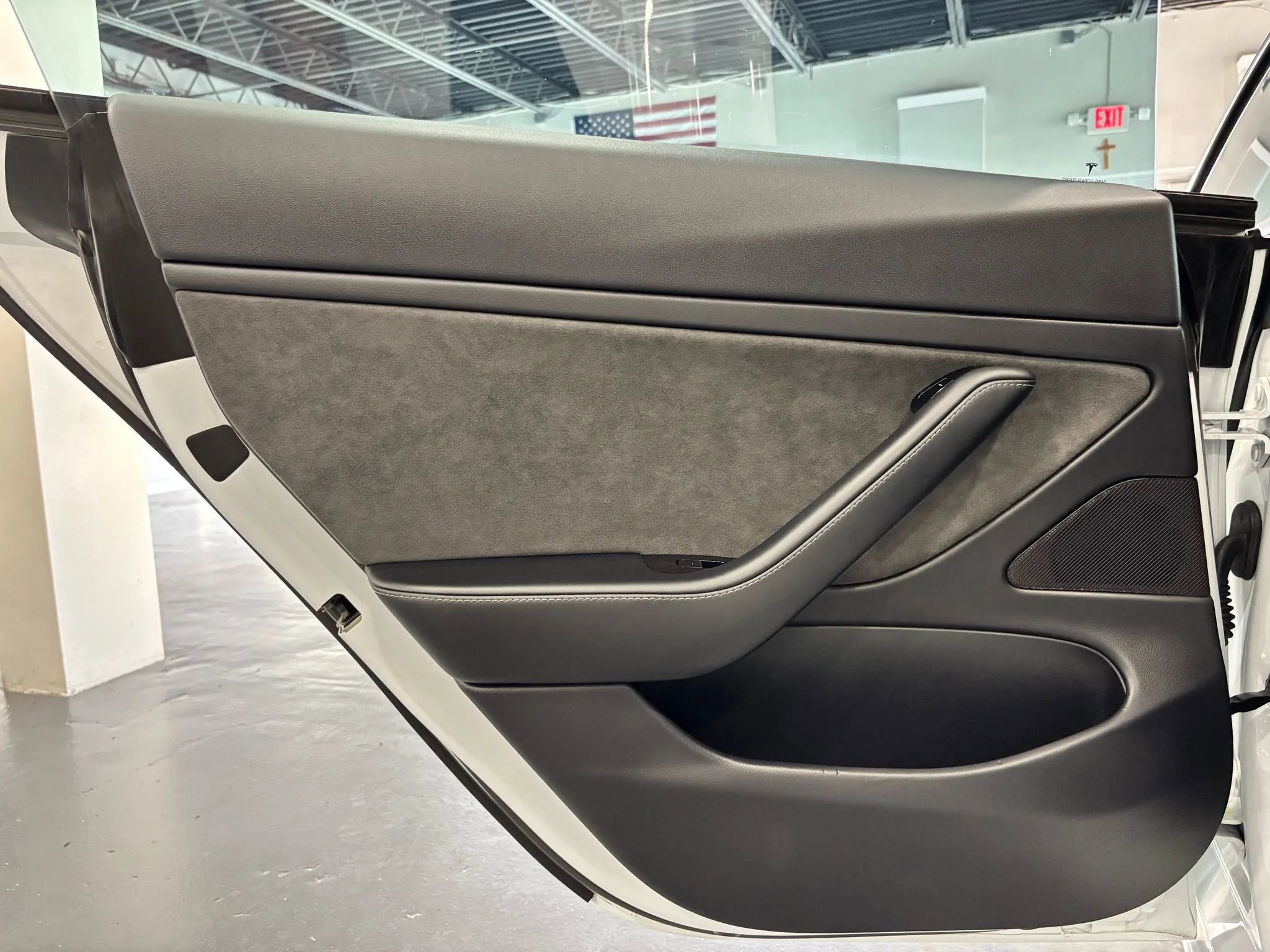Used 2018 Tesla Model 3 Long Range image 33