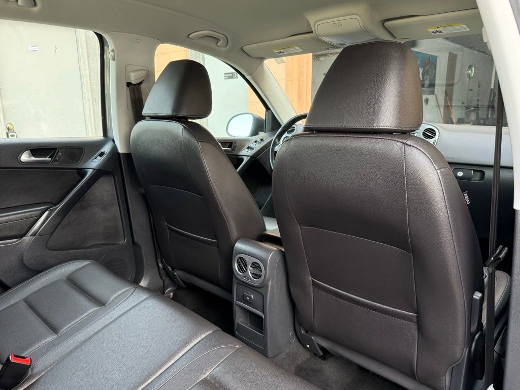 Used 2017 Volkswagen Tiguan S FWD image 16