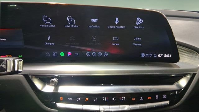 Used 2026 Cadillac Lyriq V image 11