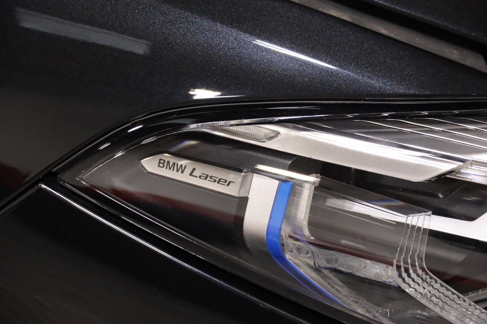 Used 2021 BMW 840i xDrive Coupe w/ M Sport Package AWD/4WD image 17