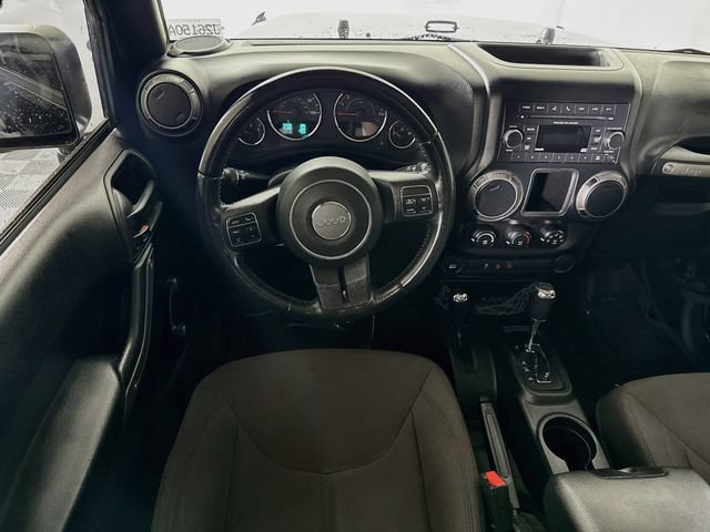 Used 2018 Jeep Wrangler Unlimited Sport w/ Connectivity Group AWD/4WD image 19