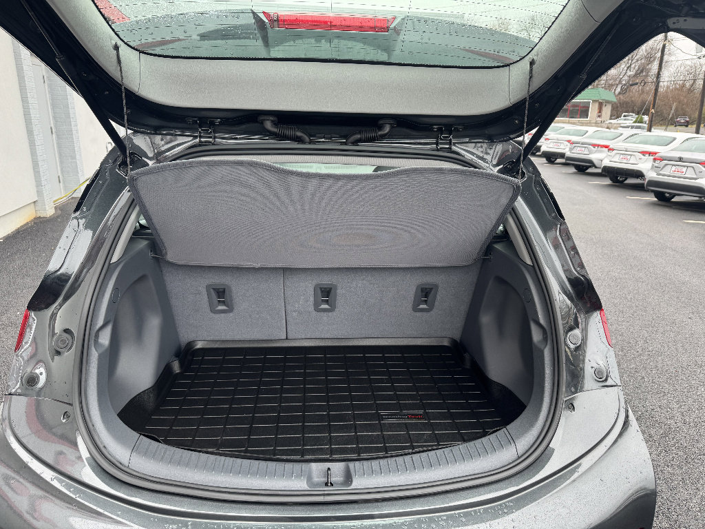 Used 2018 Chevrolet Bolt Premier w/ Driver Confidence II Package image 10