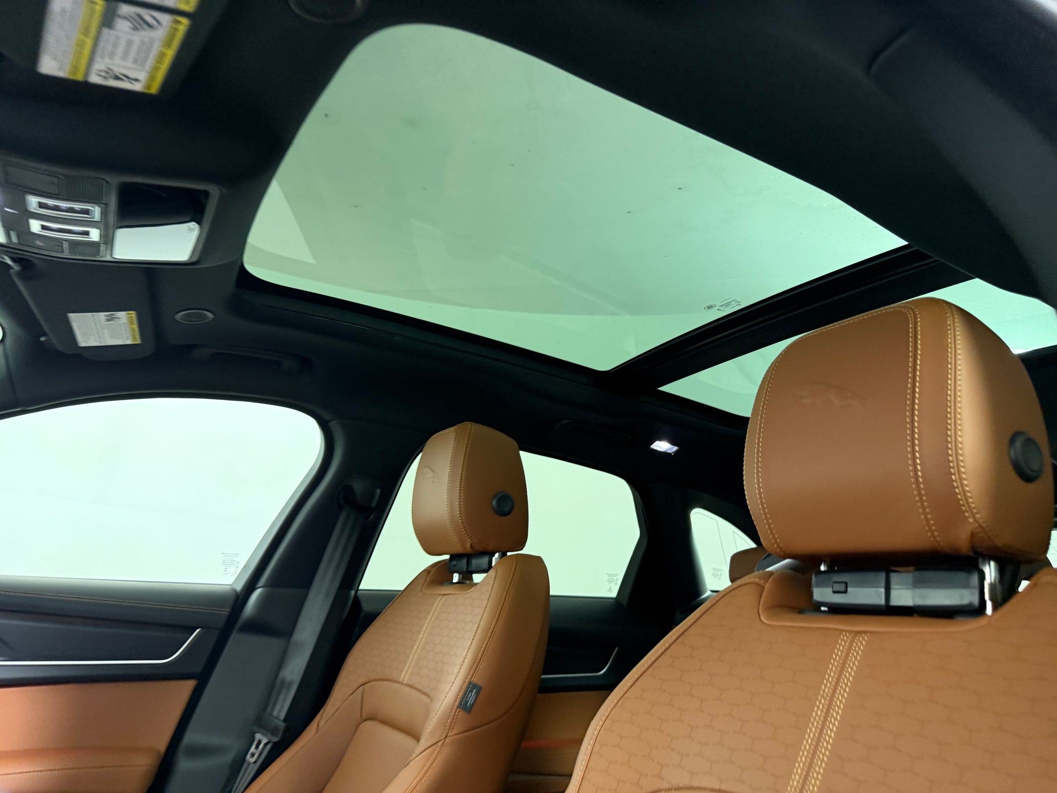 New 2026 Jaguar F-PACE R-Dynamic S AWD/4WD image 22
