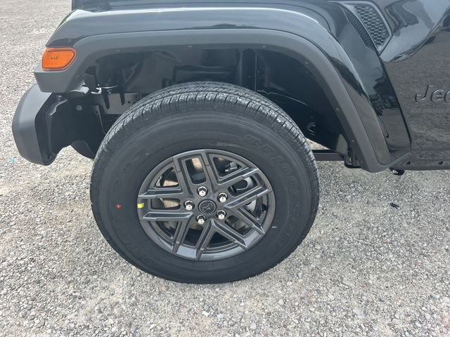 New 2025 Jeep Gladiator Sport image 36