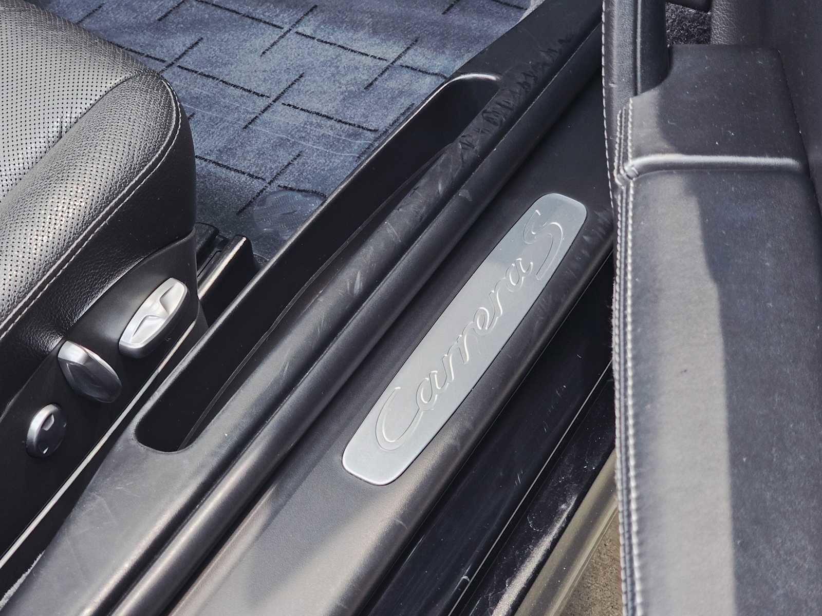 Used 2009 Porsche 911 Carrera S image 27