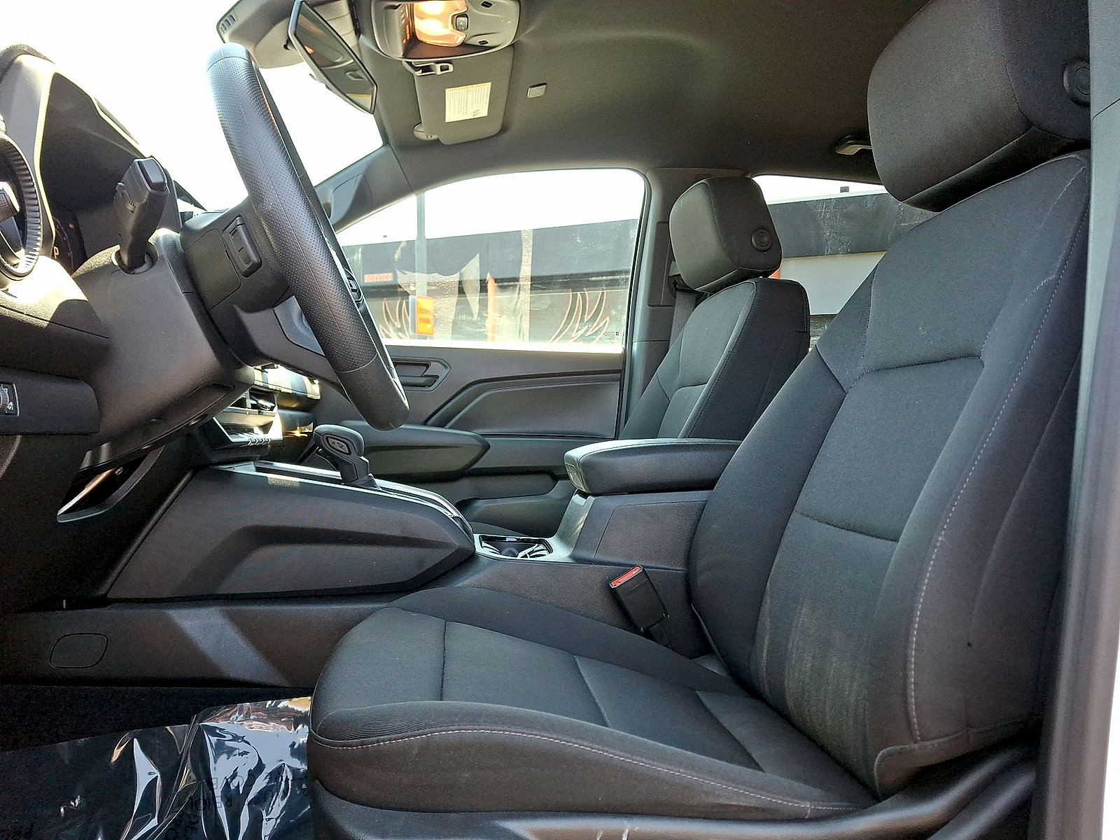 Used 2024 Chevrolet Colorado Trail Boss w/ Advanced Trailering Package AWD/4WD image 11