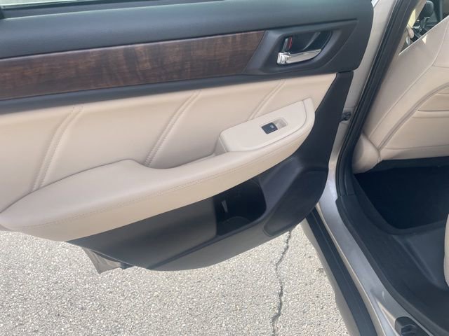 Used 2018 Subaru Outback 3.6R Limited image 28