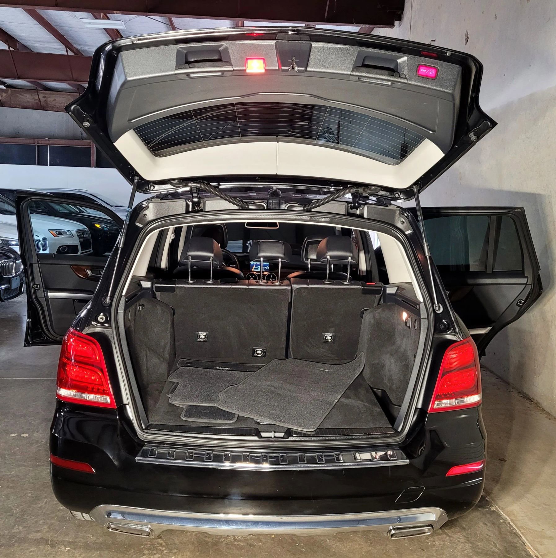 Used 2015 Mercedes-Benz GLK 350 4MATIC image 10