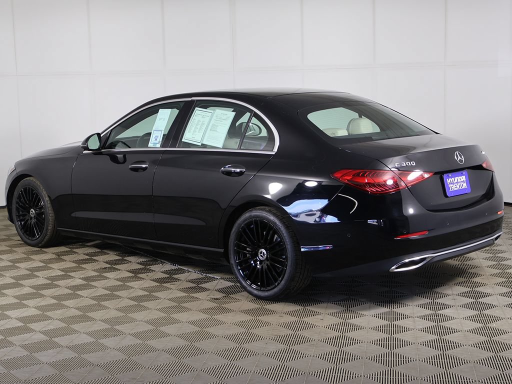 Used 2023 Mercedes-Benz C 300 4MATIC Sedan w/ Exclusive Trim Package image 9