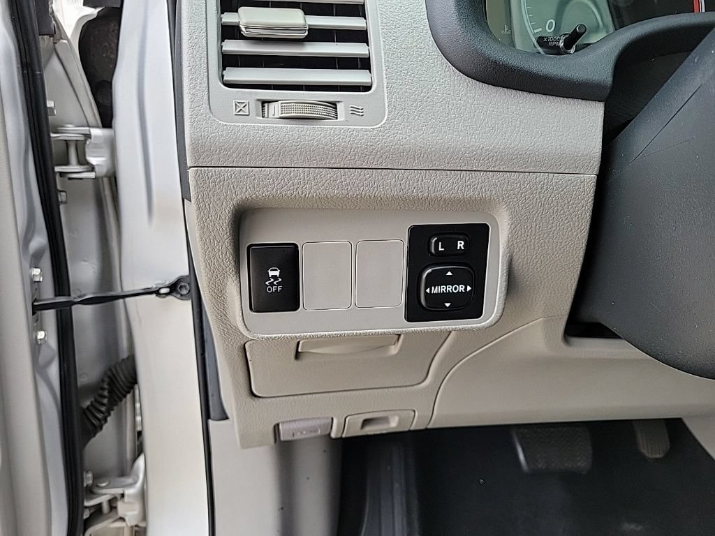 Used 2011 Toyota Corolla LE FWD image 26