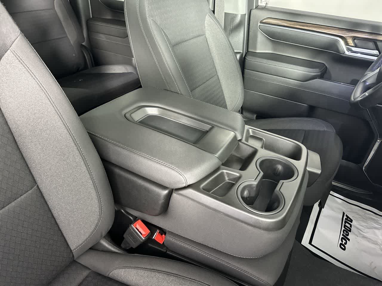Used 2023 Chevrolet Silverado 1500 LT AWD/4WD image 24