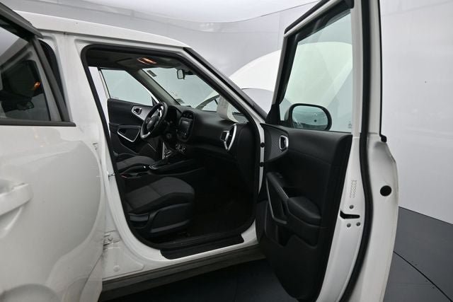 Used 2021 Kia Soul LX FWD image 19