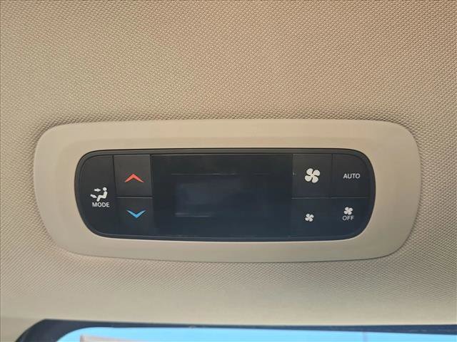 Used 2018 Chrysler Pacifica Touring Plus w/ Tire & Wheel Group image 18