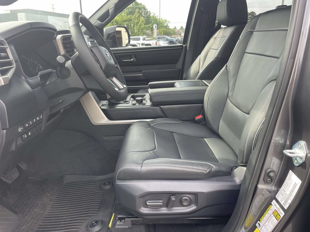 Used 2026 Toyota Tundra SR5 w/ SR5 Premium Package AWD/4WD image 25