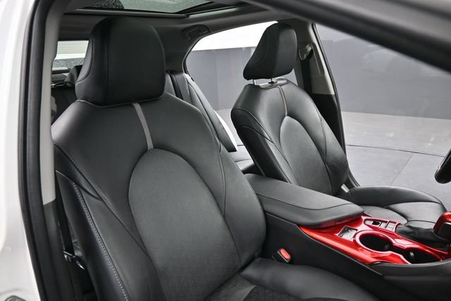 Used 2020 Toyota Camry XSE AWD/4WD image 24