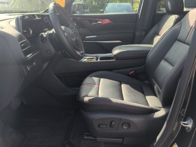 Used 2024 Chevrolet Traverse RS w/ LPO, Floor Liner Package AWD/4WD image 29