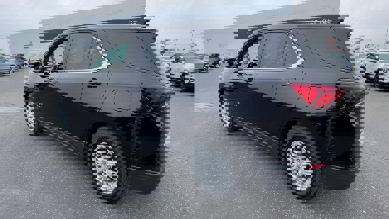 Used 2024 Chevrolet Equinox LT w/ LPO, Floor Liner Package image 3