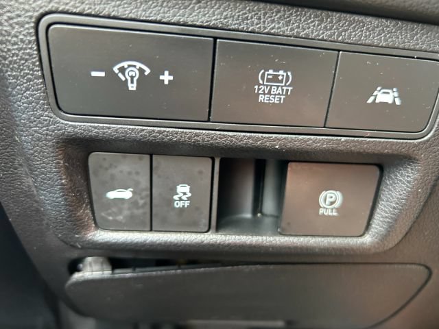 Used 2020 Hyundai Sonata SEL w/ Winter Weather Package FWD image 18