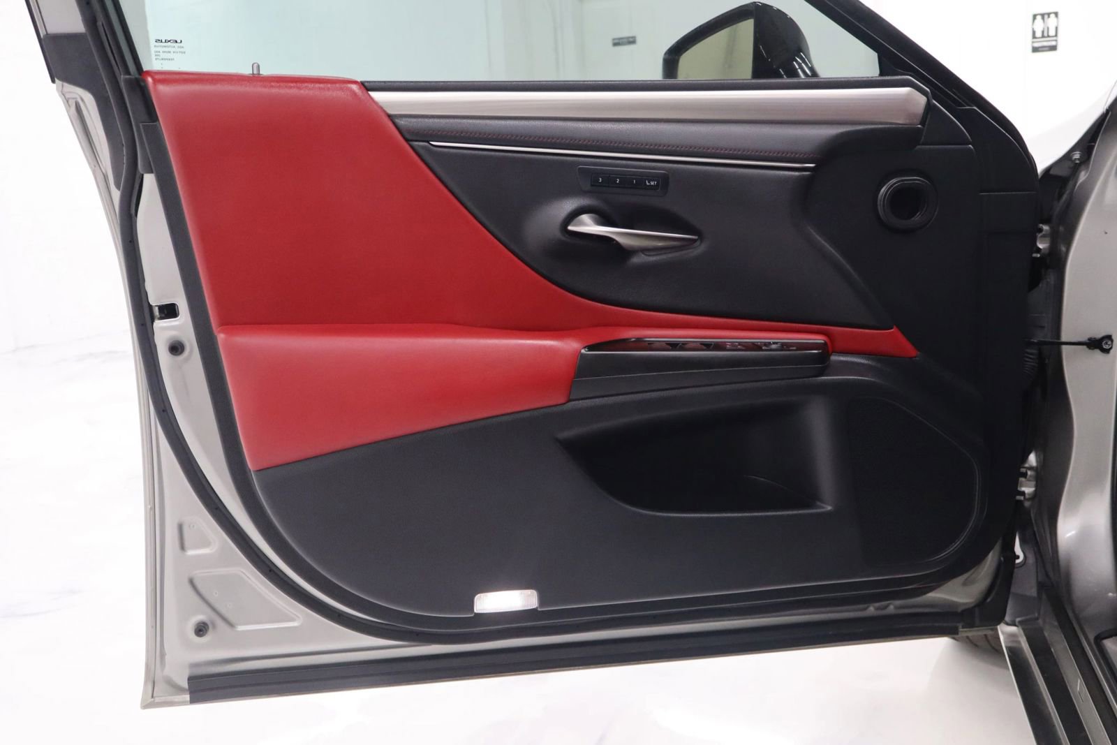 Used 2019 Lexus ES 350 F Sport w/ Accessory Package 2 FWD image 11