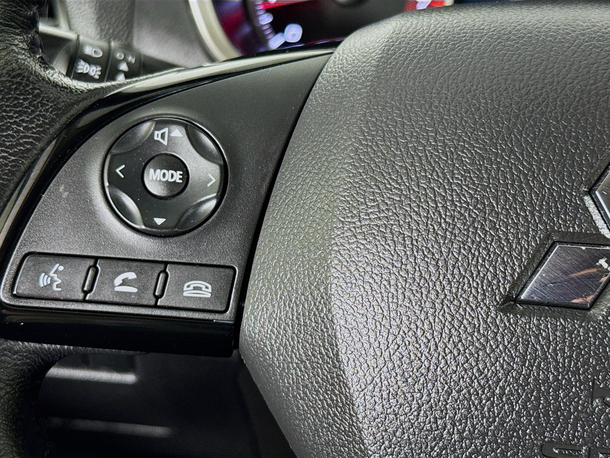 Used 2023 Mitsubishi Eclipse Cross SE image 13