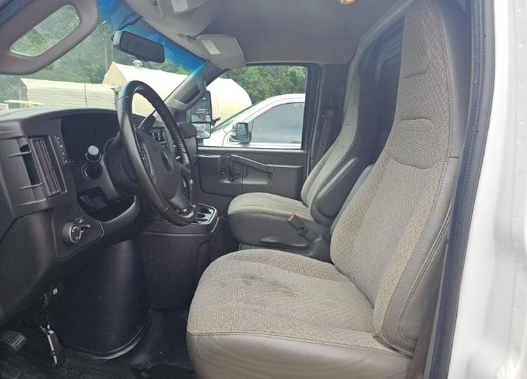 Used 2022 Chevrolet Express 3500 w/ Power Convenience Package RWD image 6