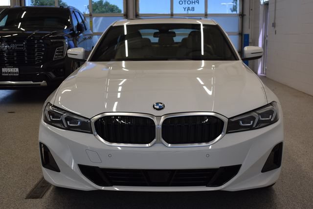 New 2026 BMW 330i xDrive Sedan w/ Premium Package AWD/4WD image 3
