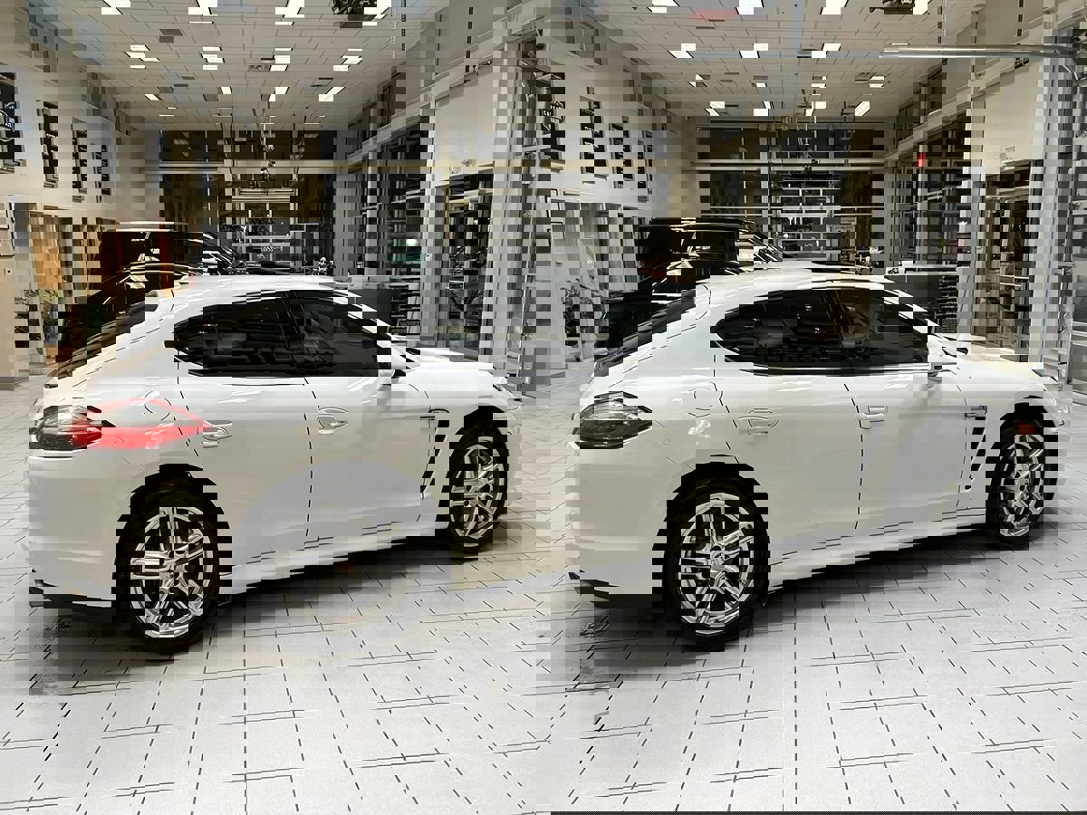 Used 2012 Porsche Panamera 4 image 65