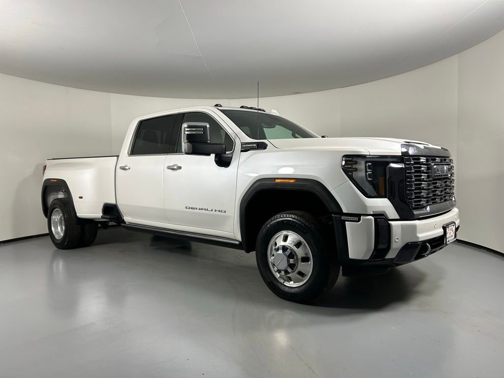 Used 2024 GMC Sierra 3500 Denali Ultimate image 1