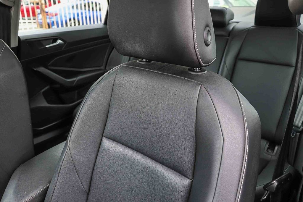 Used 2019 Volkswagen Jetta SE image 28