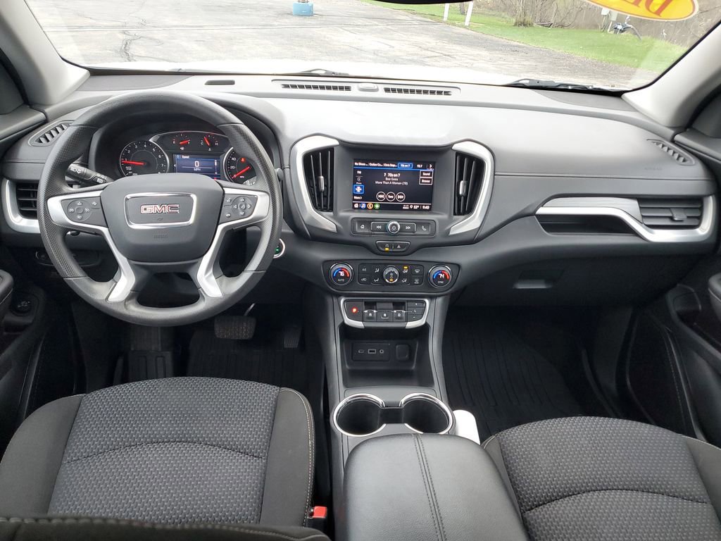 Used 2022 GMC Terrain SLE w/ Driver Convenience Package image 9
