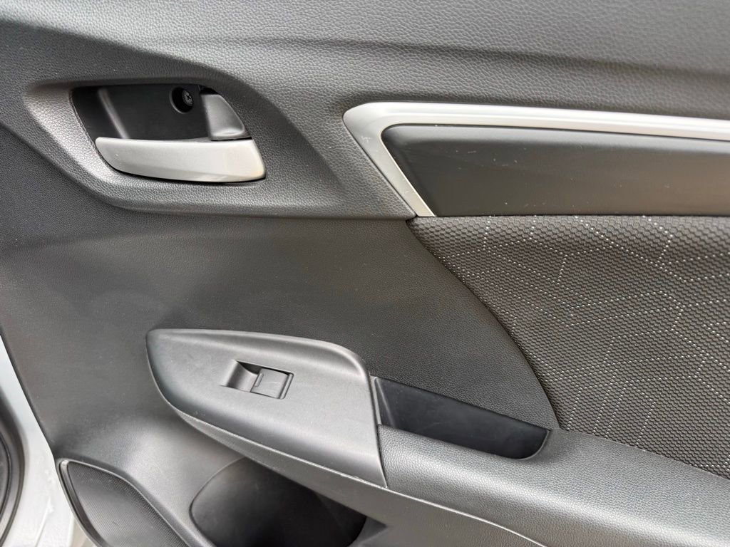 Used 2015 Honda Fit EX image 37