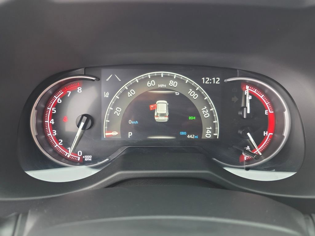 Used 2025 Toyota RAV4 XLE Premium image 18