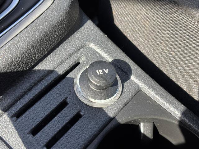 Used 2016 Volkswagen Golf 4dr Auto TSI image 23