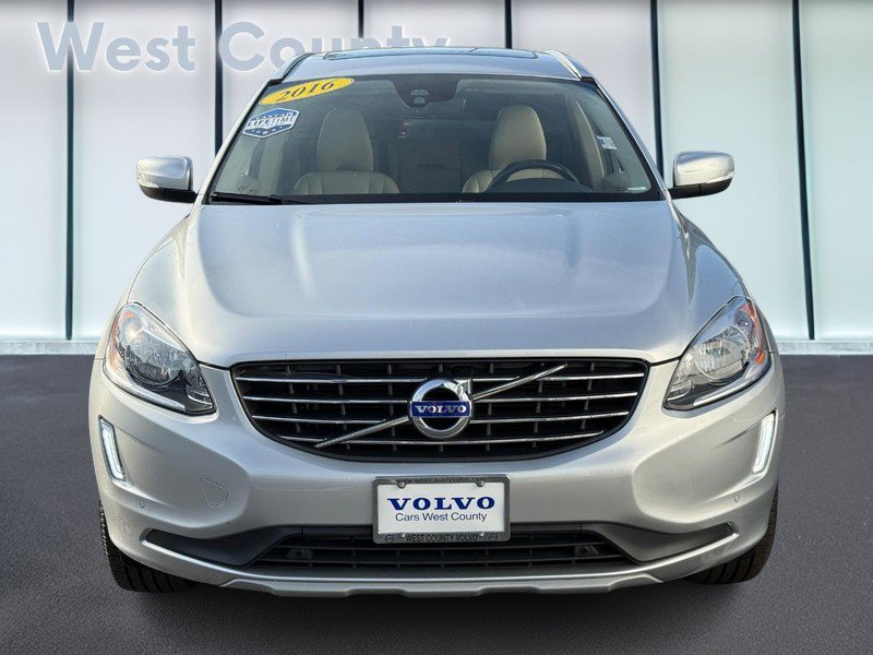 Used 2016 Volvo XC60 T5 Premier w/ Proximity Package FWD image 10