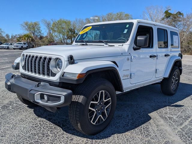 Used 2024 Jeep Wrangler Sahara image 8