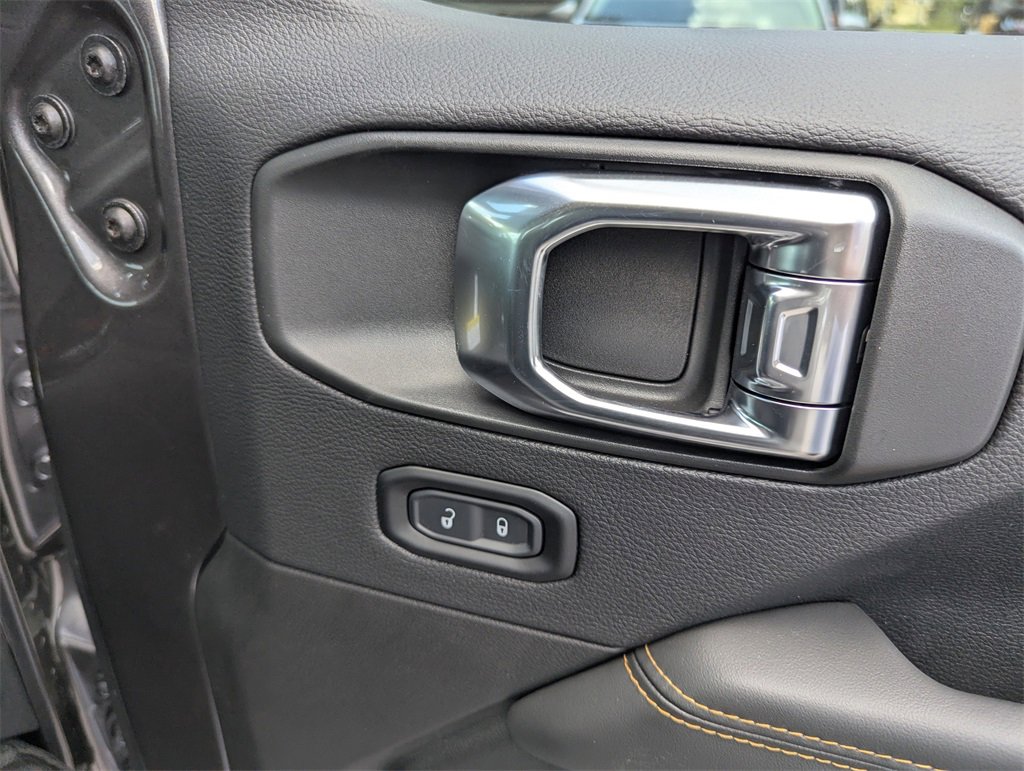 New 2025 Jeep Gladiator Sport image 35