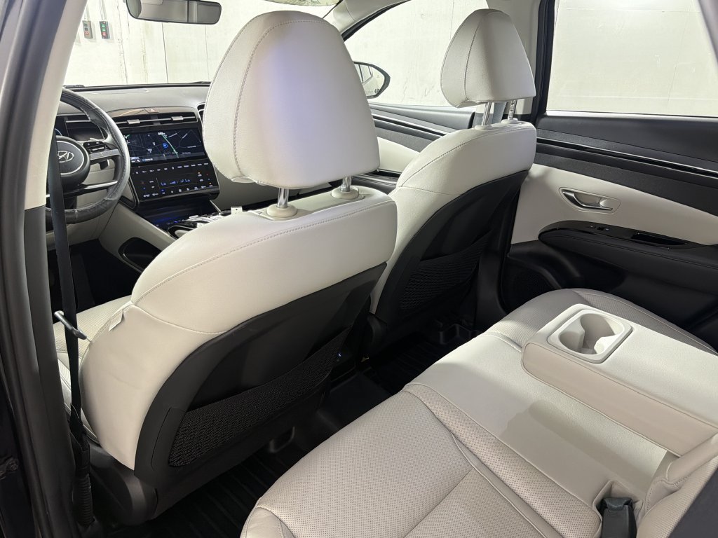 Used 2022 Hyundai Tucson Limited AWD/4WD image 35