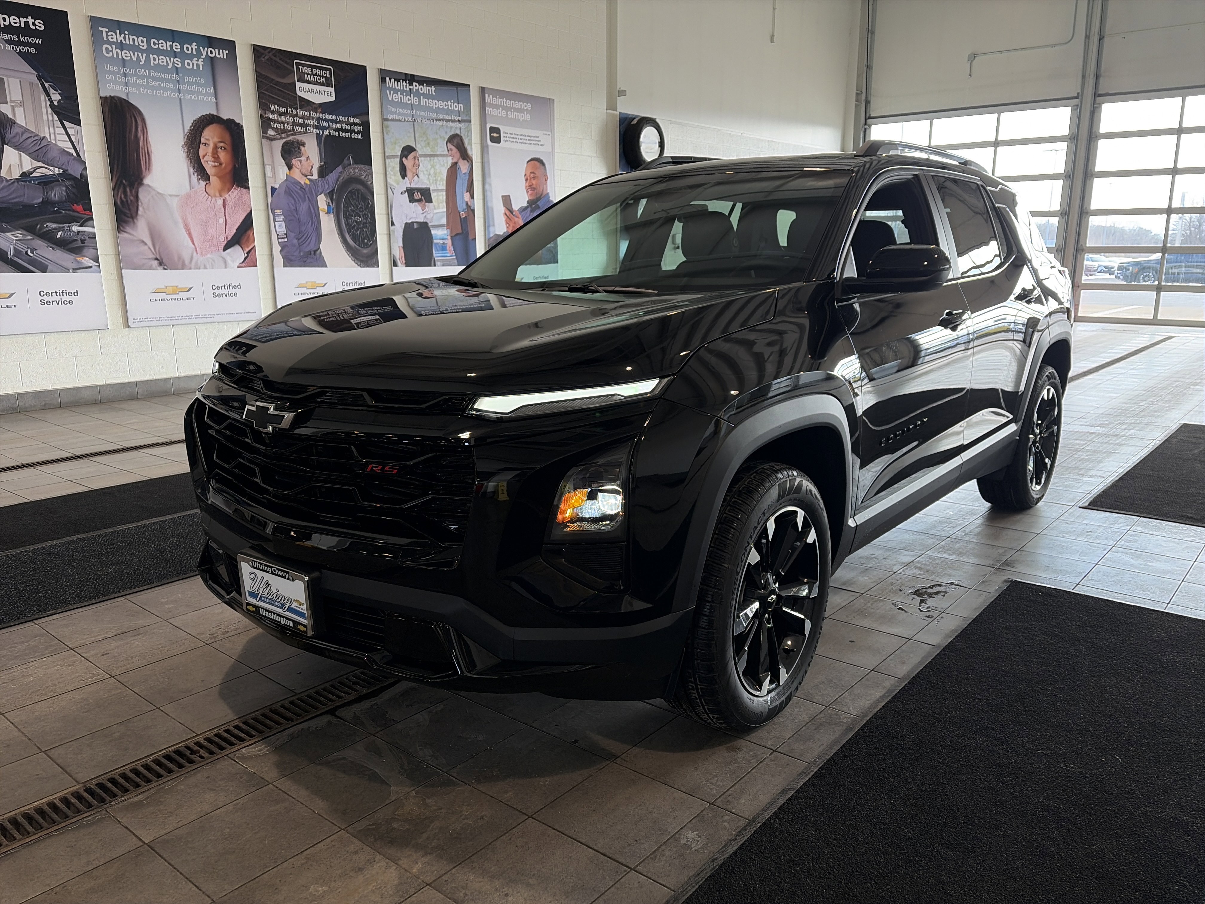 New 2026 Chevrolet Equinox RS w/ LPO, Floor Liner Package image 9