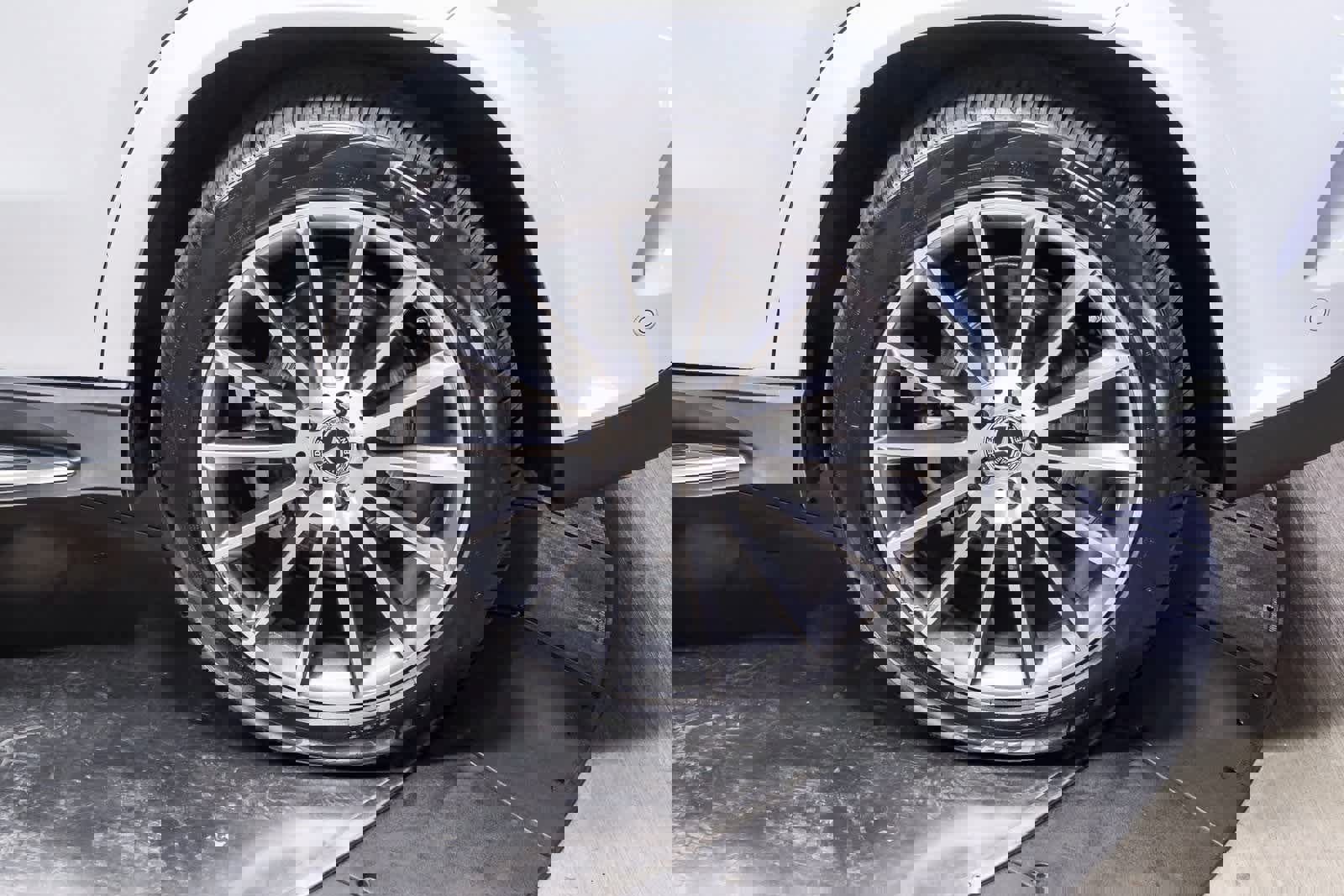 Used 2026 Mercedes-Benz GLE 450e 4MATIC image 9