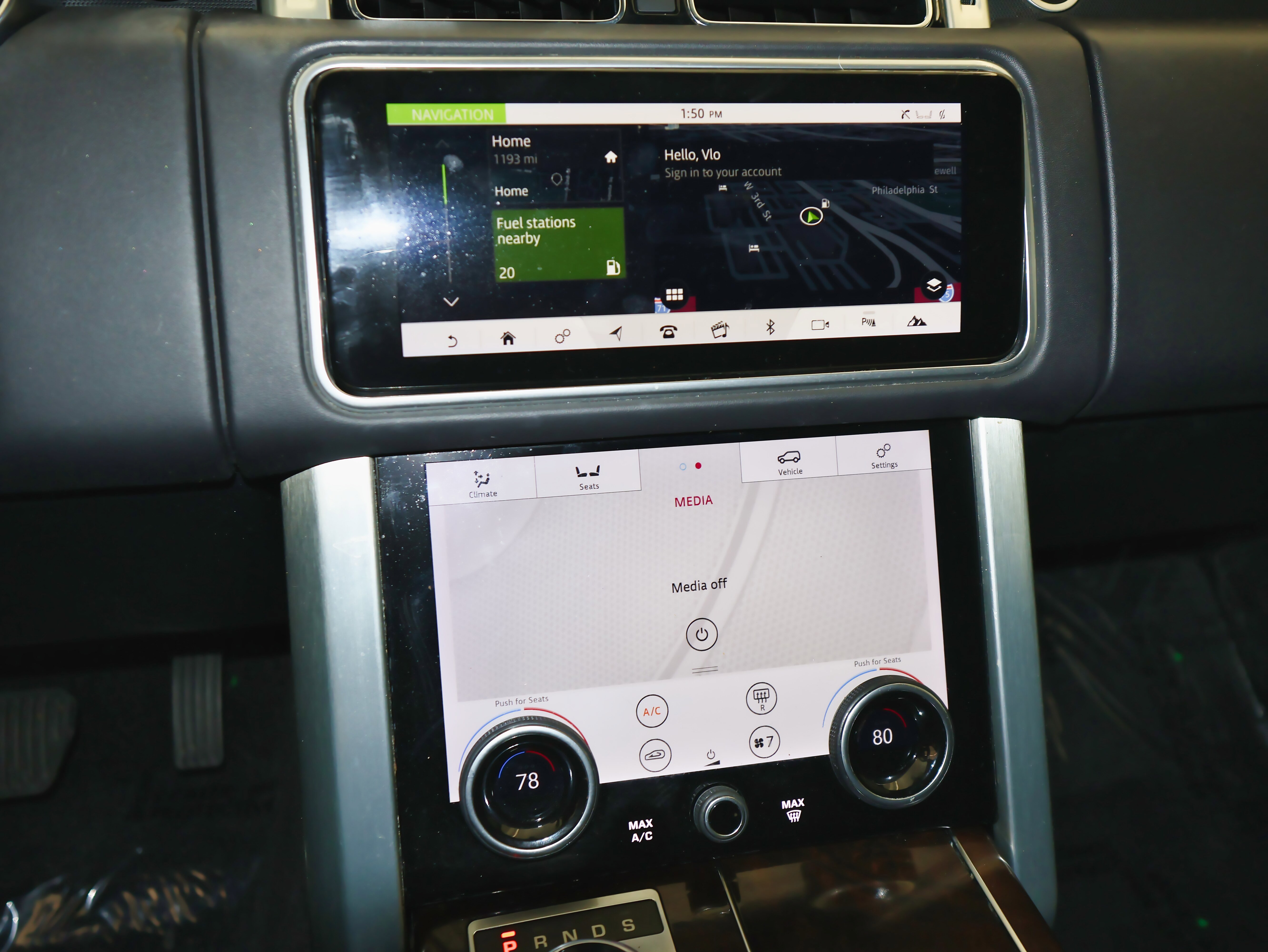 Used 2020 Land Rover Range Rover HSE image 33