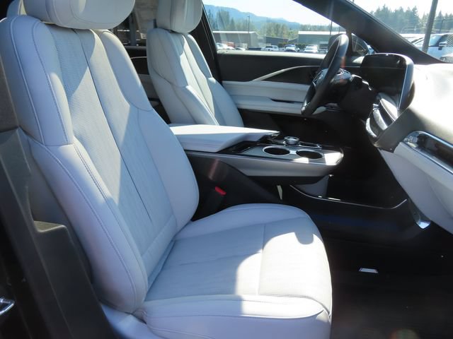 Used 2024 Cadillac Lyriq Luxury RWD image 45