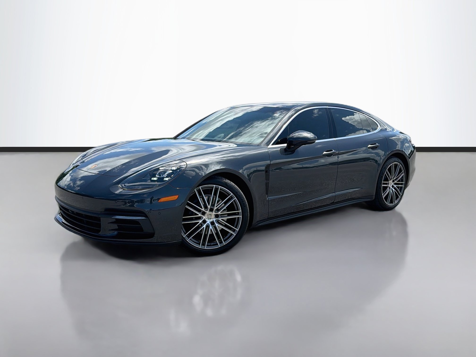 Used 2020 Porsche Panamera 4 AWD/4WD image 1